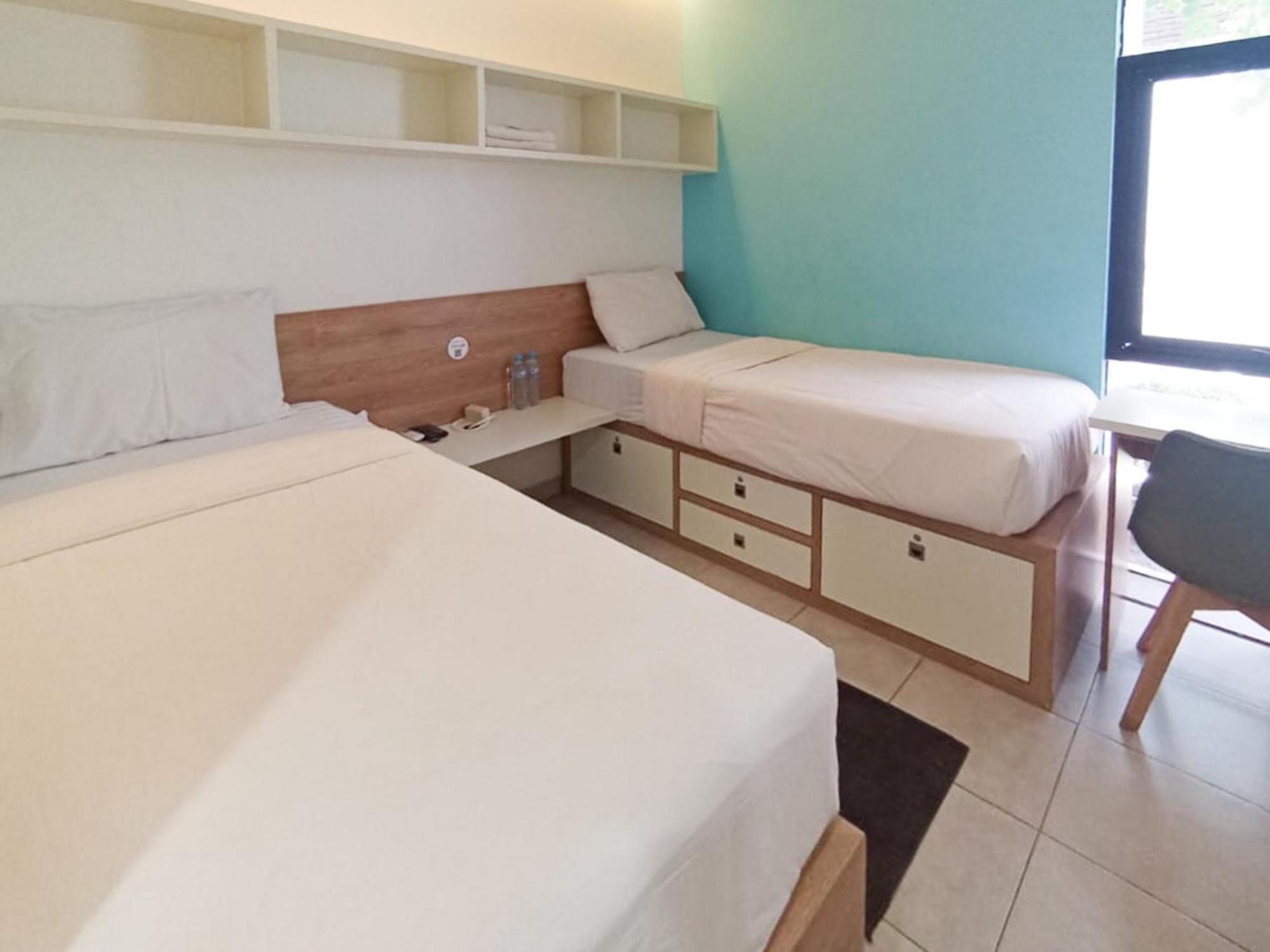 Ofo Kost Premium Kampung Inggris Pare Syariah Mitra Reddoorz Hotel Ngoại thất bức ảnh