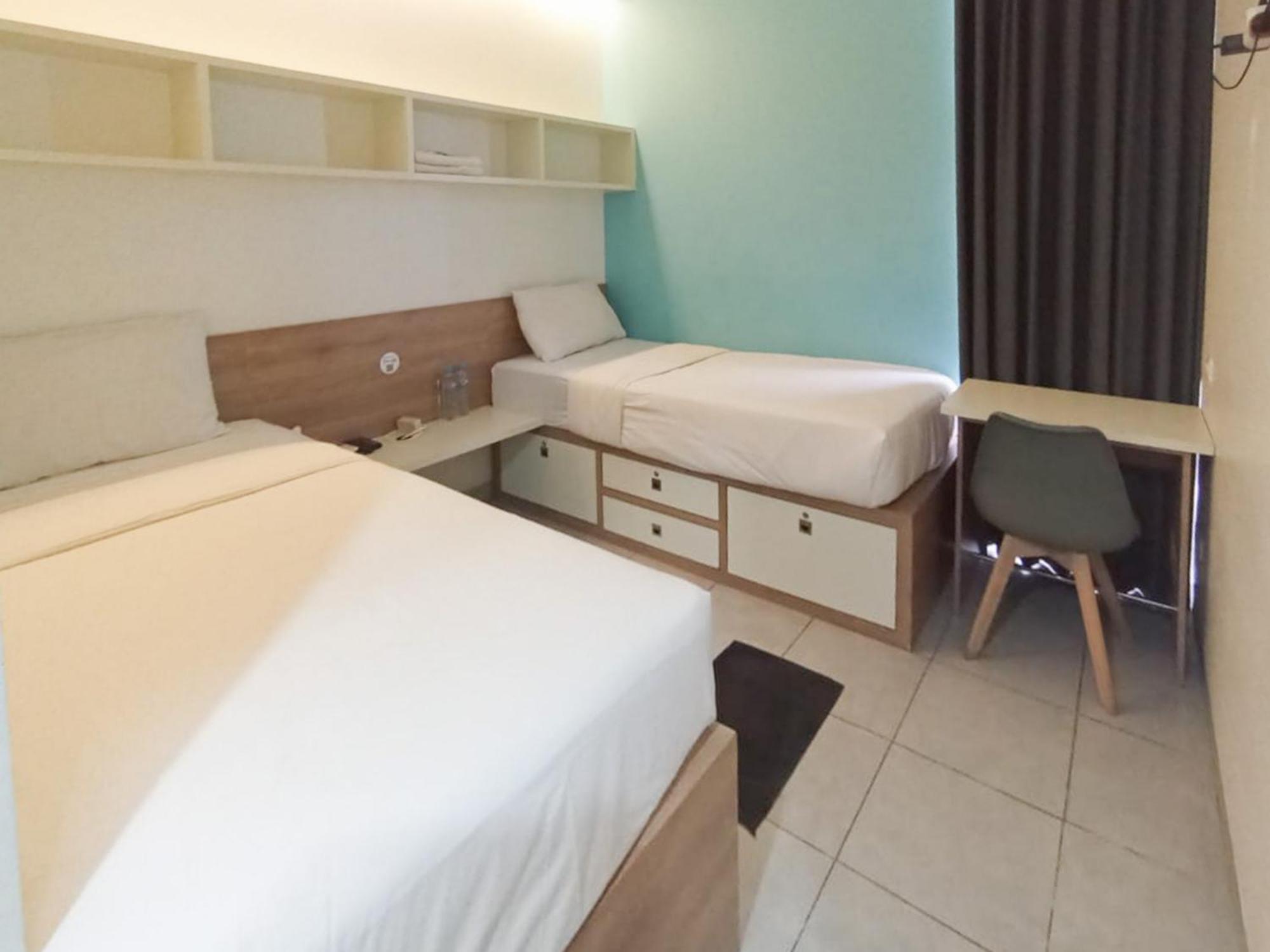 Ofo Kost Premium Kampung Inggris Pare Syariah Mitra Reddoorz Hotel Ngoại thất bức ảnh