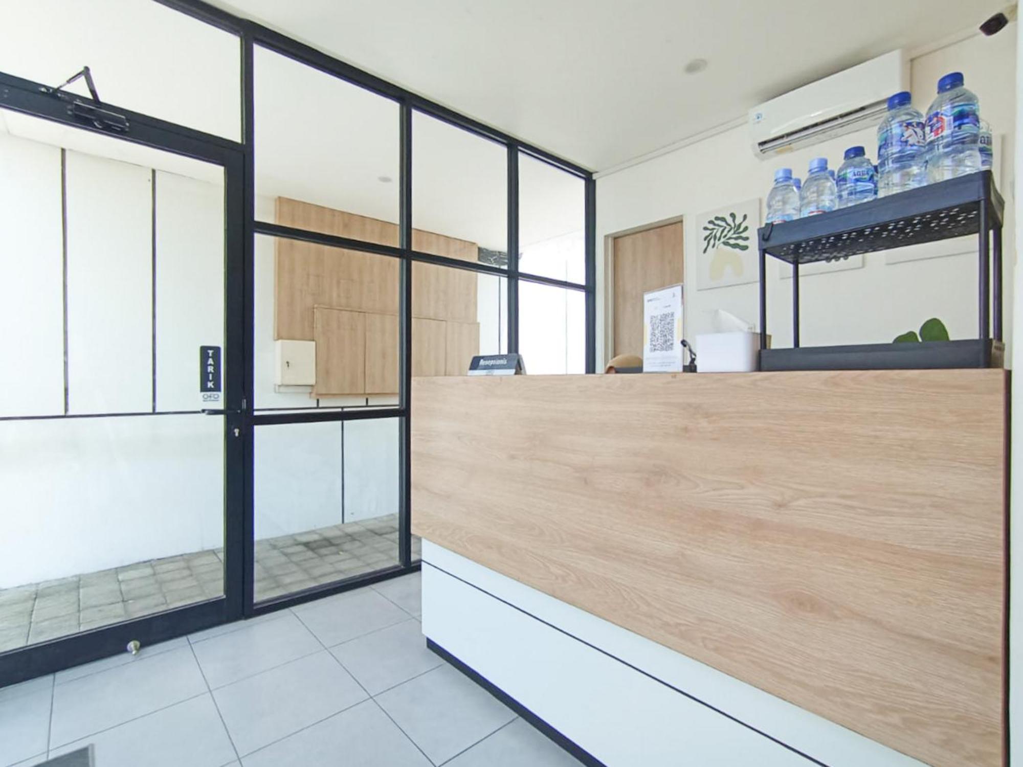 Ofo Kost Premium Kampung Inggris Pare Syariah Mitra Reddoorz Hotel Ngoại thất bức ảnh